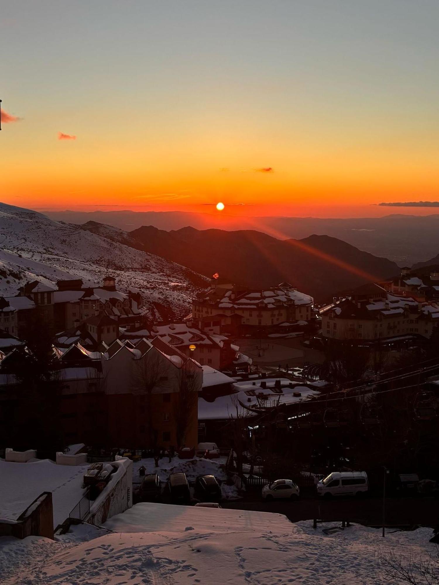 Miramar Elite Ski Con Parking Sierra Nevada Buitenkant foto